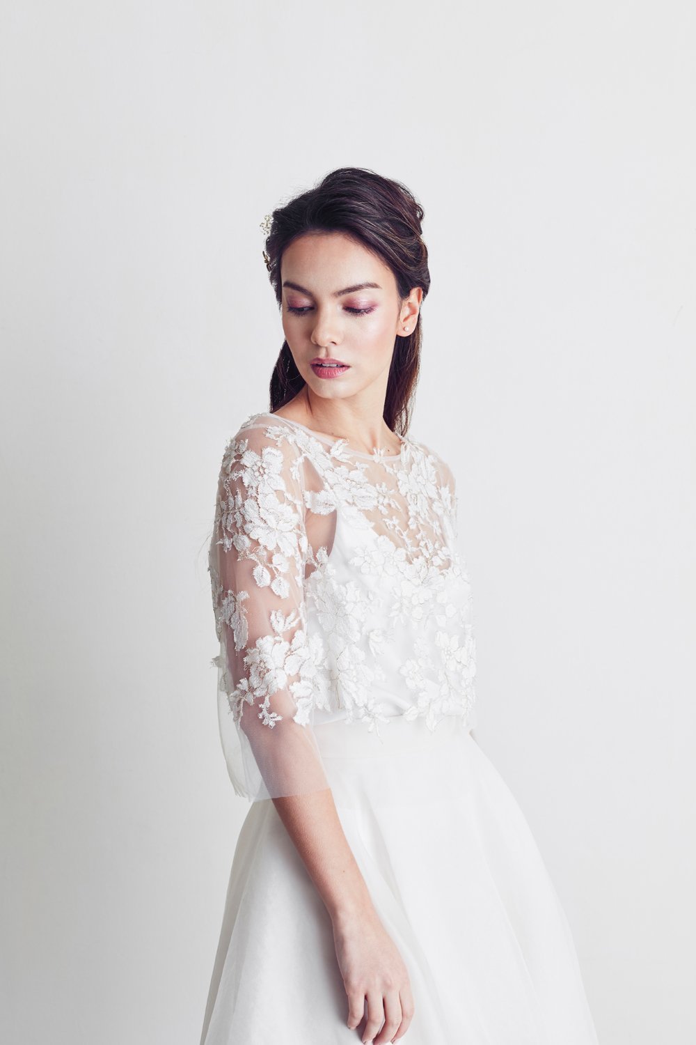 Style: HILARY French Metallic Lace Appliqué Top Peony Rice