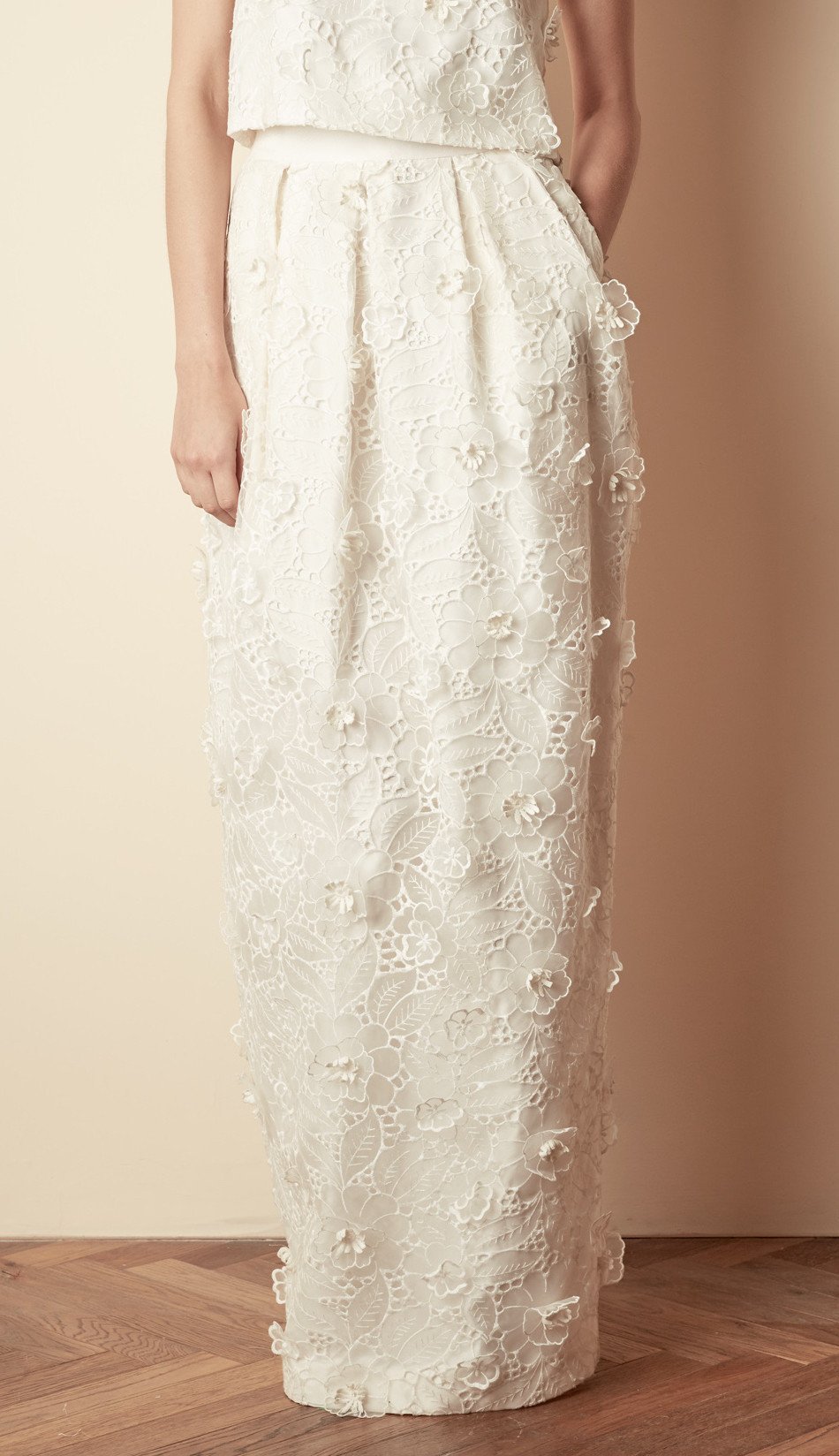 Style: LYNN 3D Floral High Waisted Lantern Skirt Peony Rice