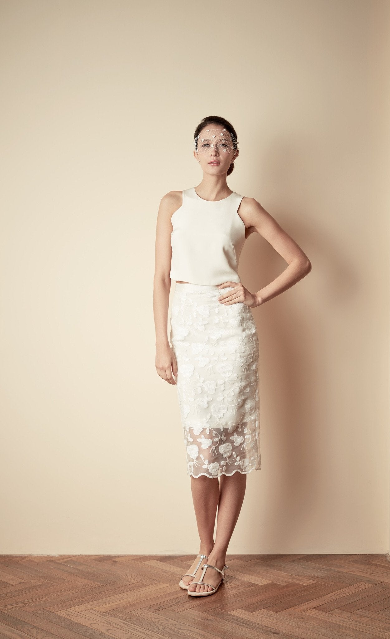 Style: ALICIA Floral Embroidered Scallop Edge Pencil Skirt Peony Rice