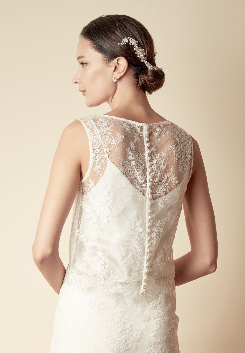 Style: DEBBIE Crystal Twist & Pearl Hair Comb - Peony Rice