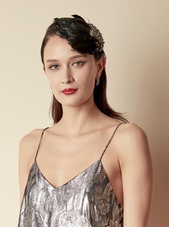 Style: IMOGENE Feather & Austrian Crystal Head Topping - Peony Rice