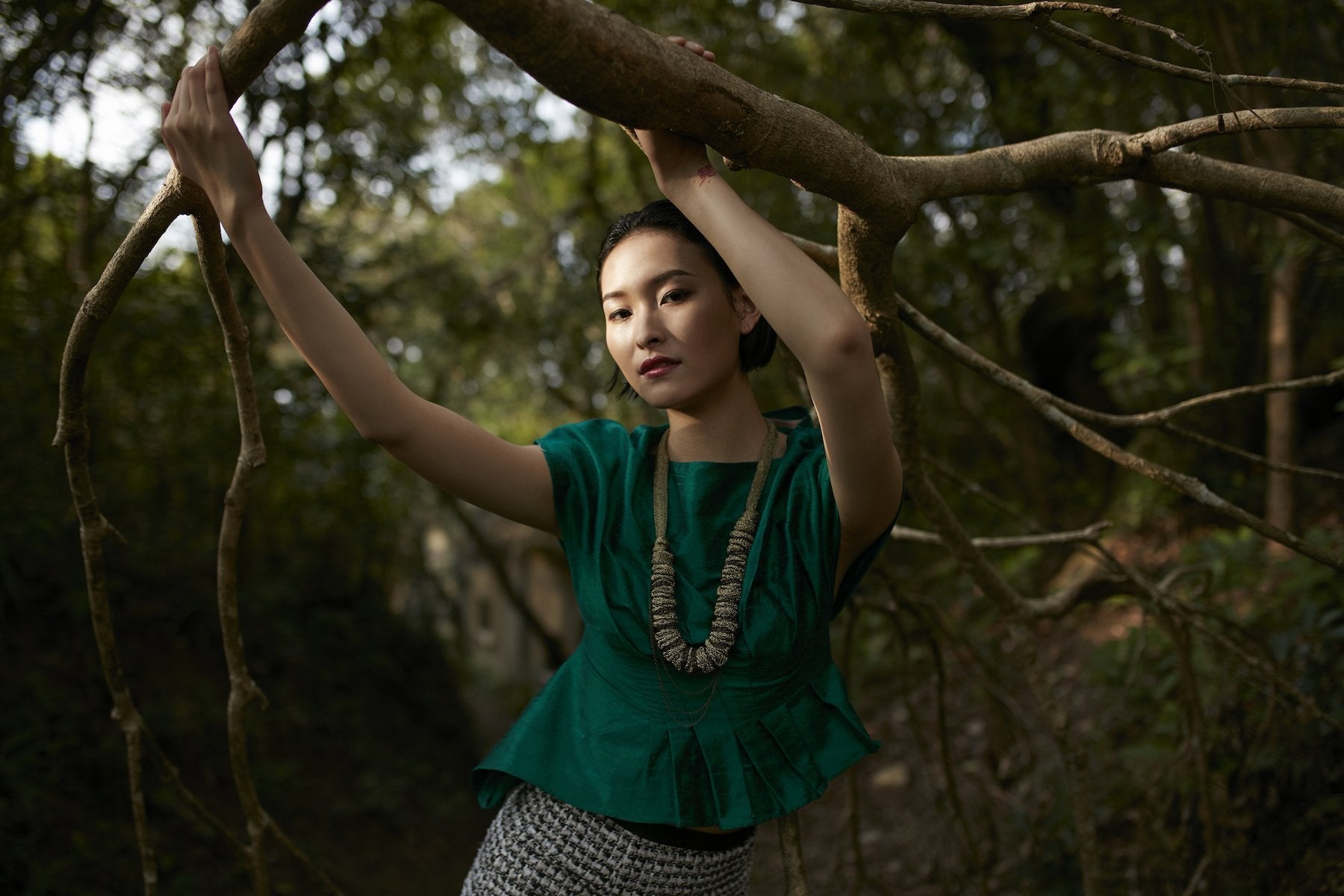 Style: INGRID Silk Dupioni Pleated Shell Top - Peony Rice