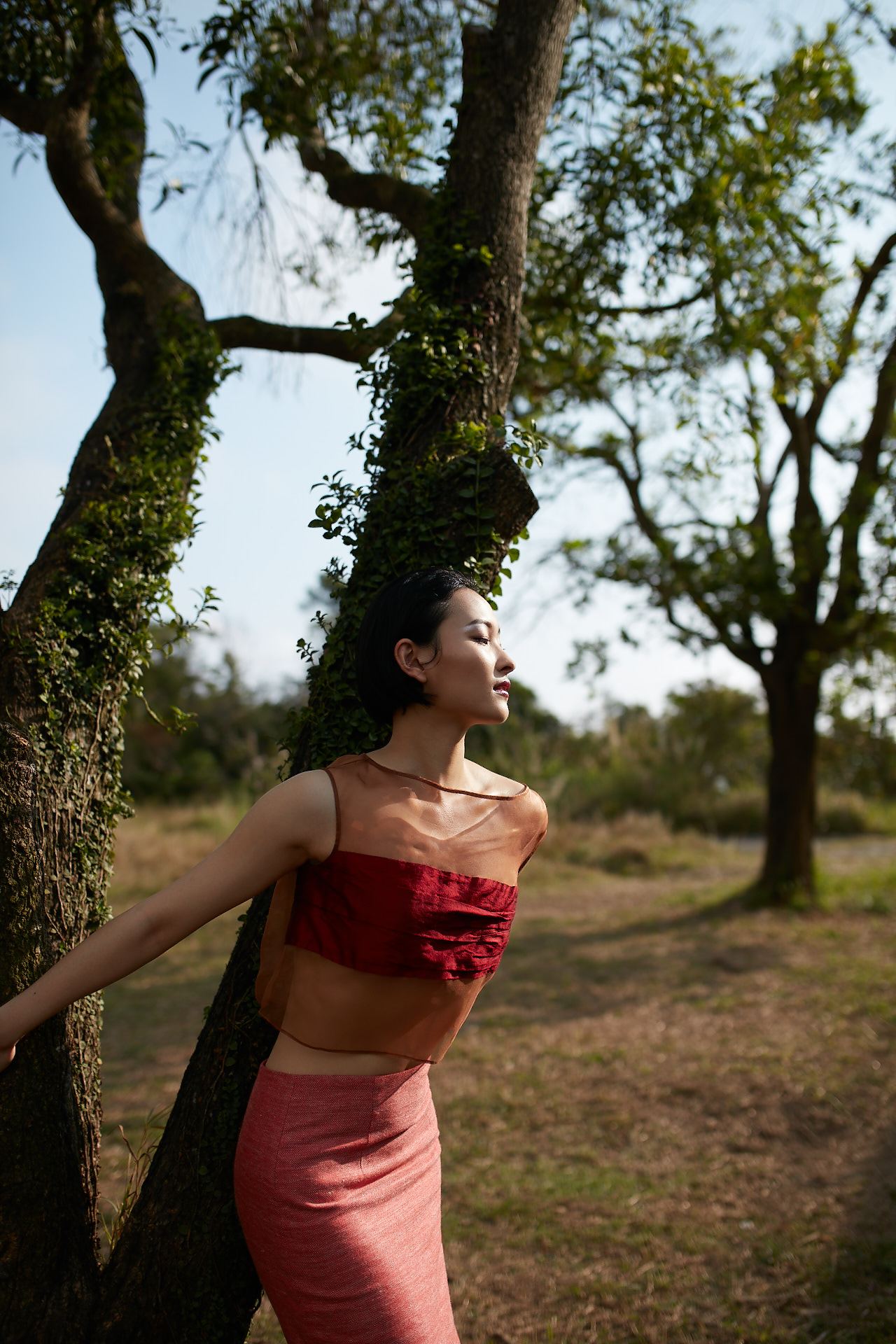Style: ESSA Silk Gauze Shell Top - Peony Rice