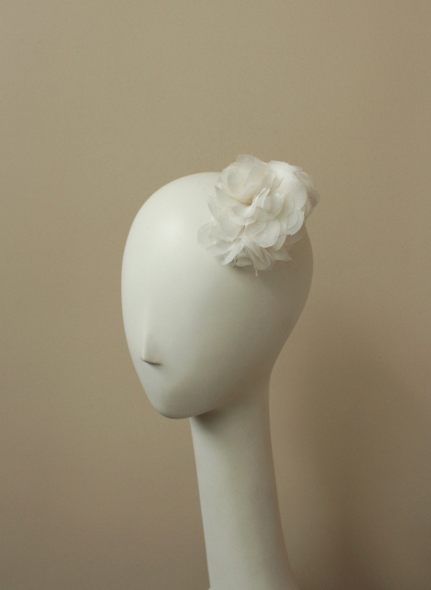 Style: ANNABELLE Silk Petal Cluster Corsage Topping - Peony Rice