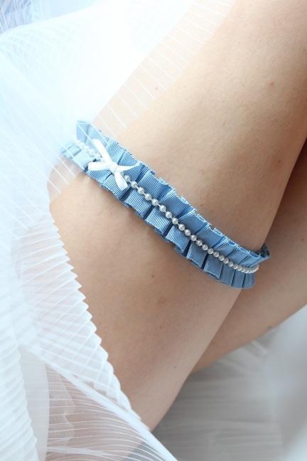 Style #4 Box Pleat Grosgrain Garter with Faux Pearl Trim - Peony Rice