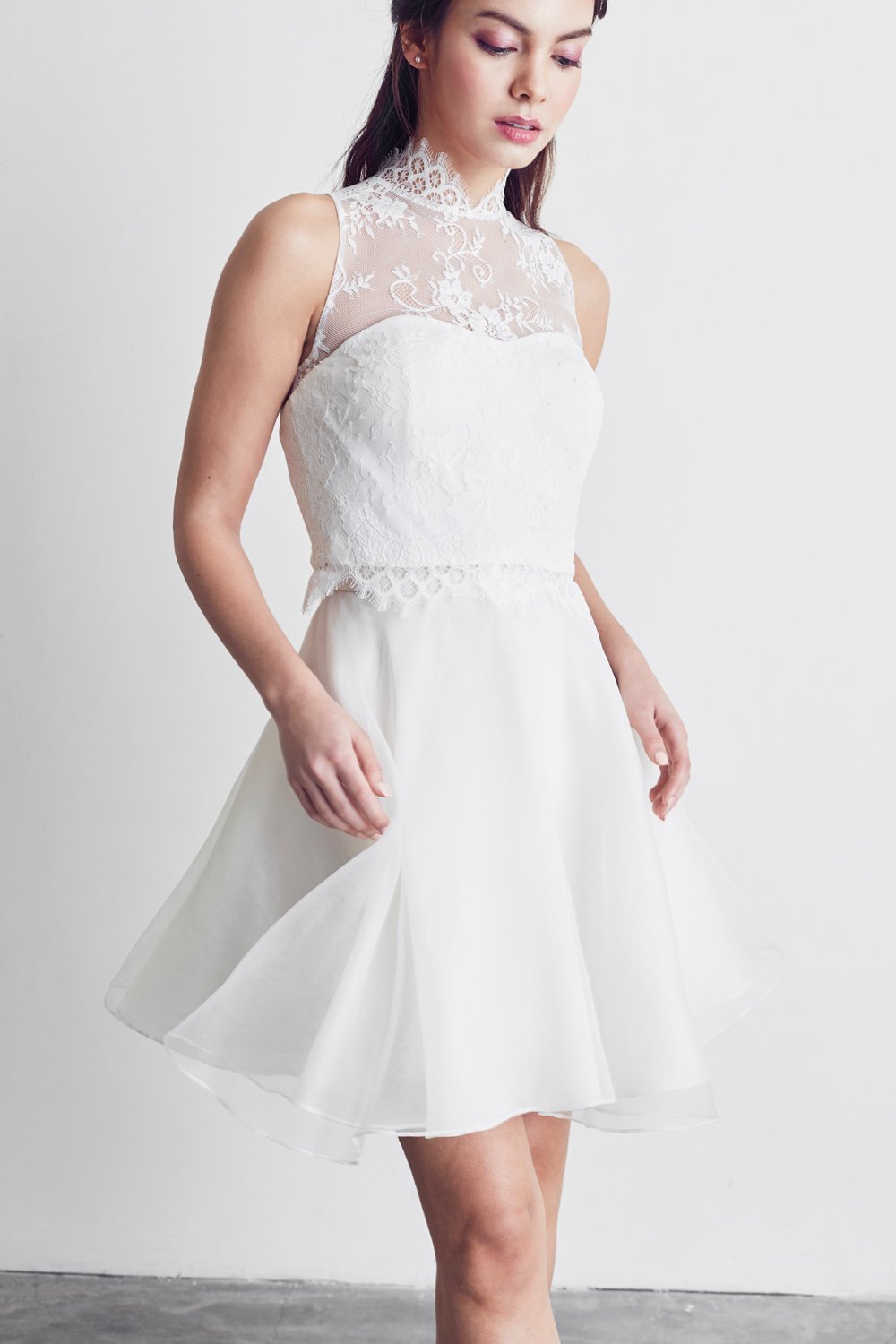 Style: LELE Illusion Lace Qi Pao Top Peony Rice