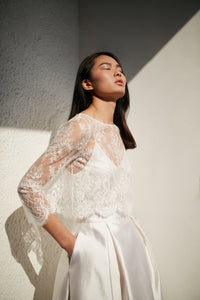 Style: EVELYN Lace Tie Back Shell Top Peony Rice