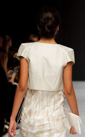 Style: LAUREN Folded Sleeve Structured Crop Jacket - Peony Rice