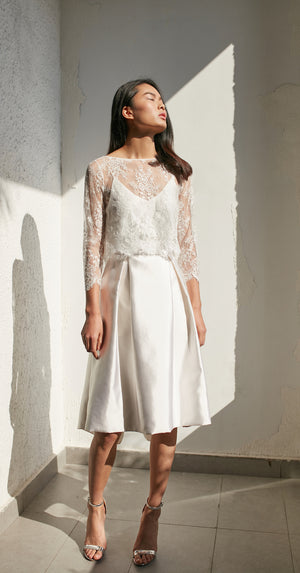 Style: EVELYN Lace Tie Back Shell Top Peony Rice