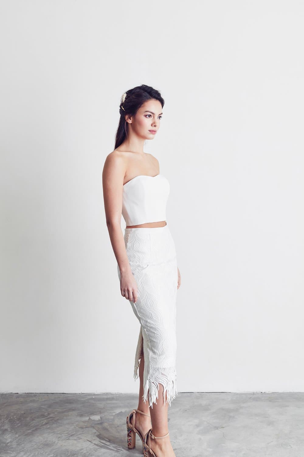 Style: CORY Cropped Silk Bandeau - Peony Rice