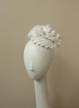 Style: ANYA Silk Ruffle Flower & Pleated Head Topping - Peony Rice