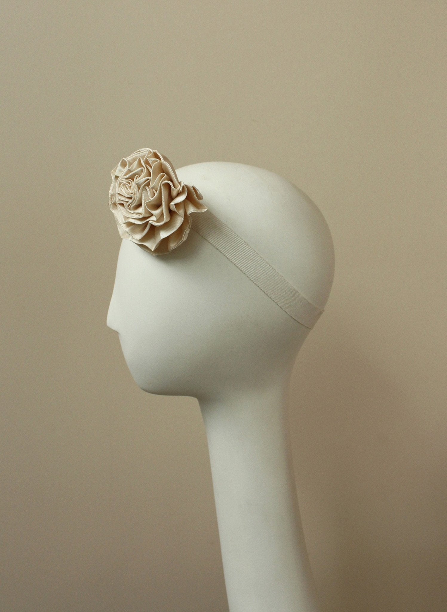 Style: ANTOINETTE Silk Pleat Rosette Ribbon Tie Topping - Peony Rice